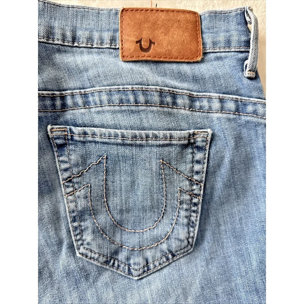 TRUE RELIGION Jeans Womens Size 31 Medium/Light Wash Embellished Pockets CHRISSY